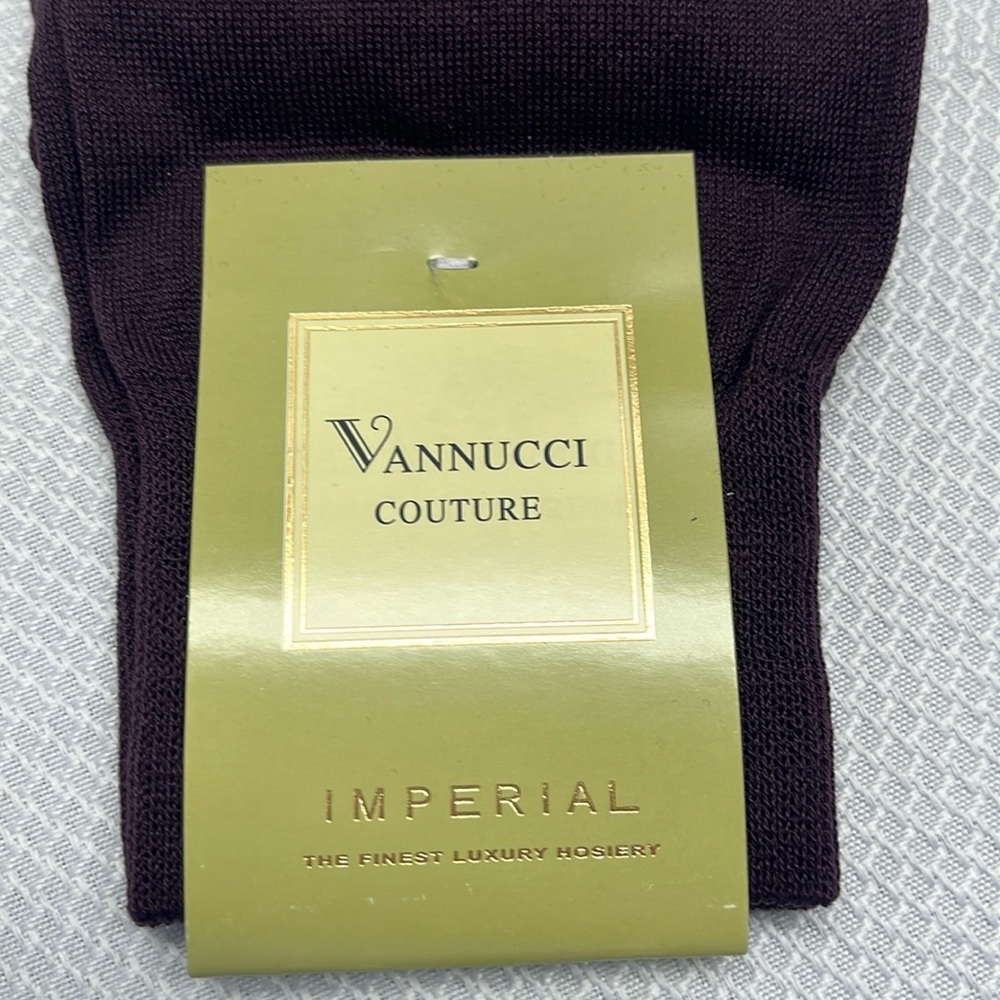 Mens Vannucci Couture Socks Solid Color Dress Casual Socks 

Burgandy